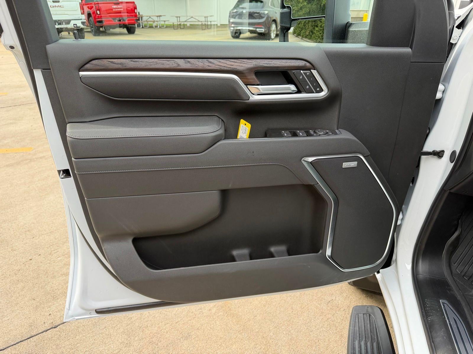 2026 GMC Sierra 3500HD SLT - Photo 9