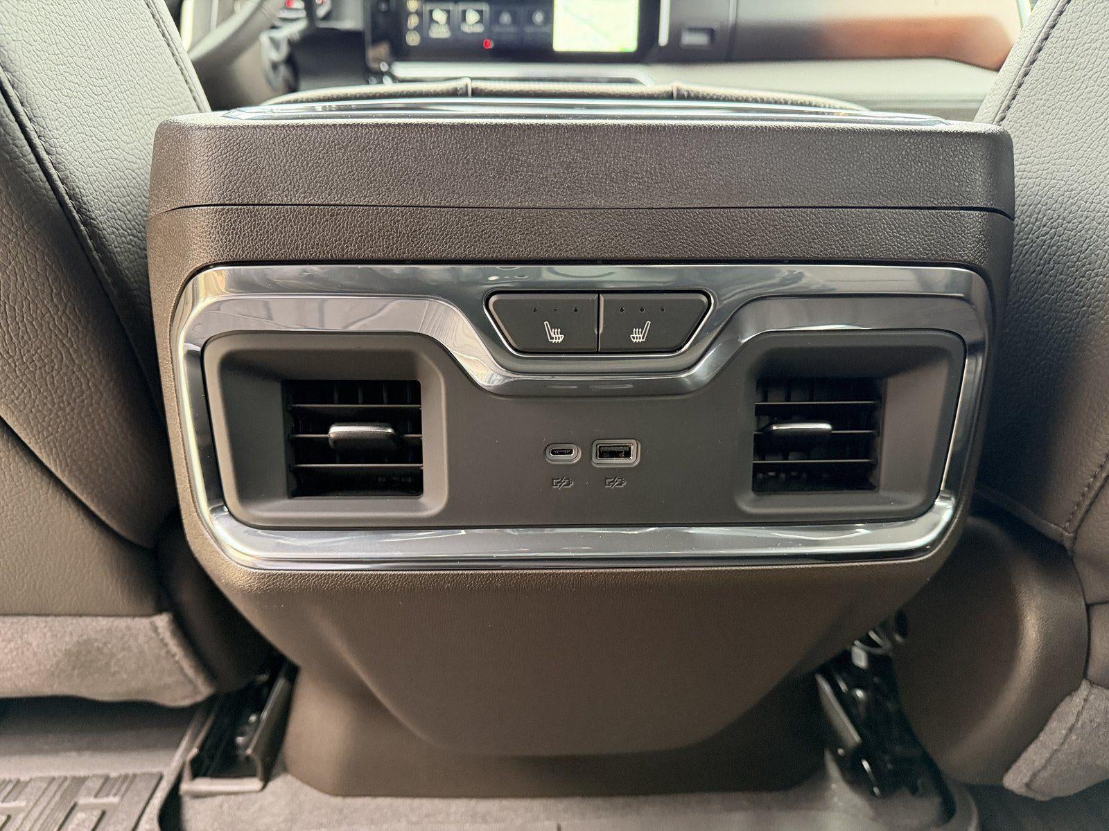 2025 GMC Sierra 3500 HD Denali