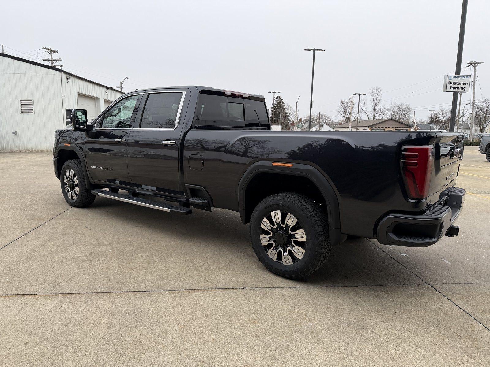 2025 GMC Sierra 3500 HD Denali