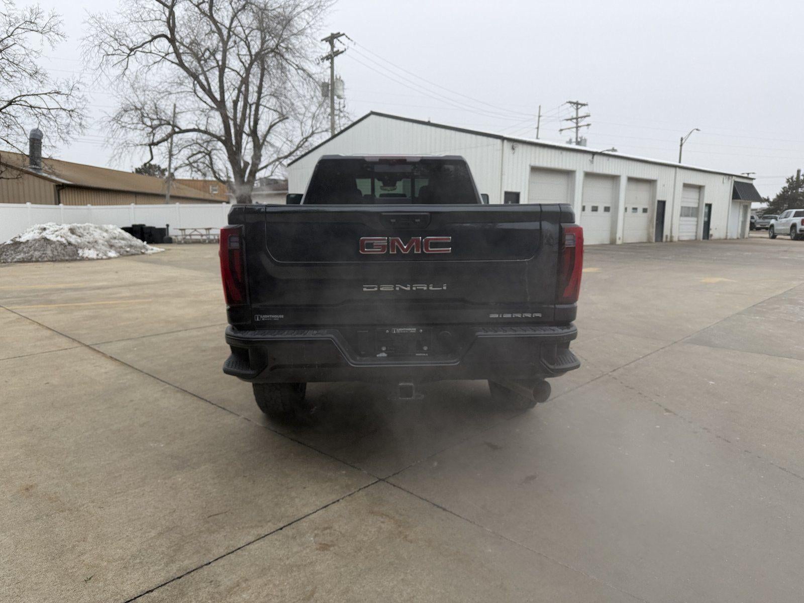 2025 GMC Sierra 3500 HD Denali