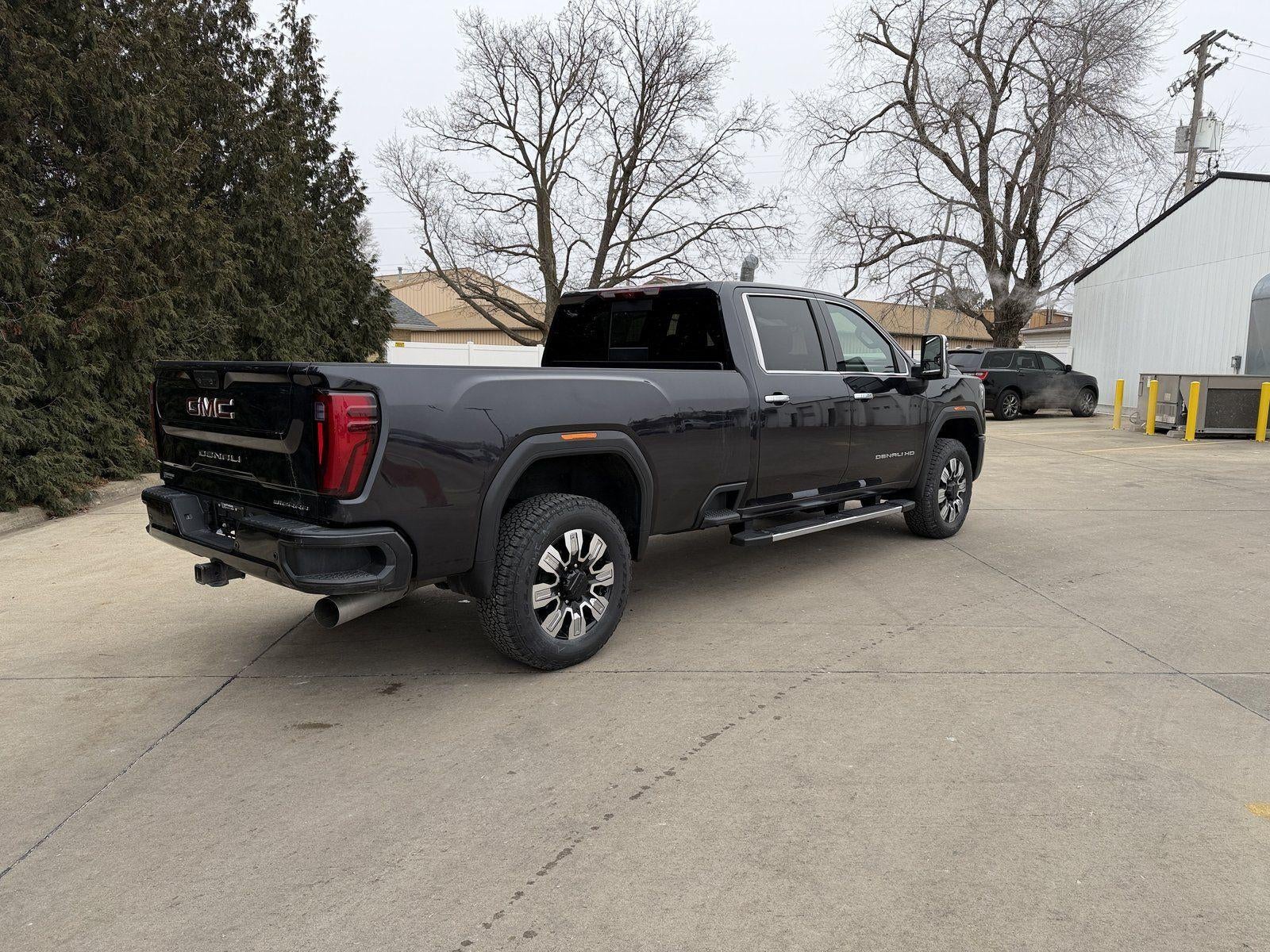 2025 GMC Sierra 3500 HD Denali