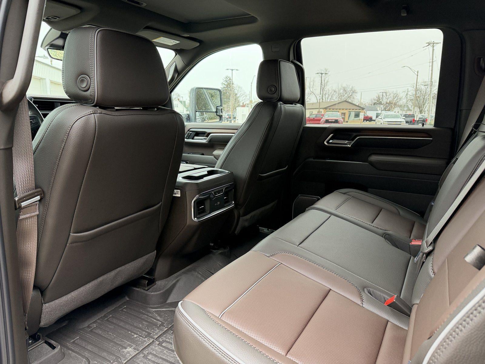 2025 GMC Sierra 3500 HD Denali