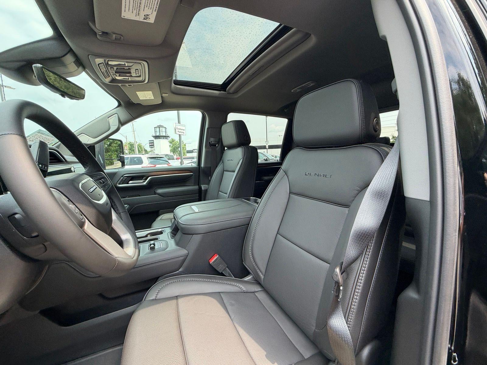 2026 GMC Sierra 3500HD Denali - Photo 11