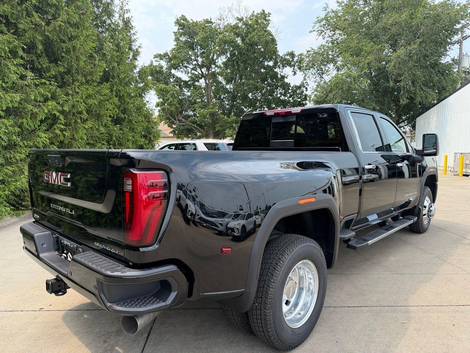 2026 GMC Sierra 3500HD Denali - Photo 31