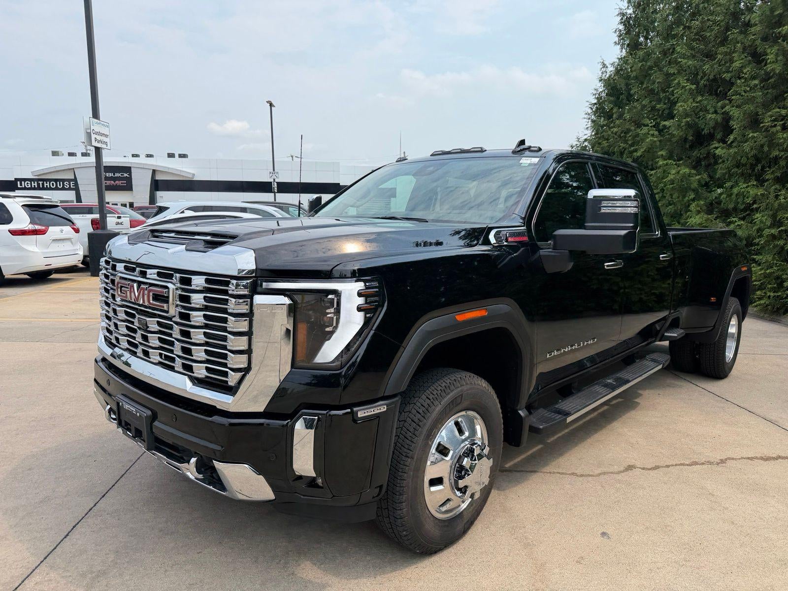 2026 GMC Sierra 3500HD Denali - Photo 7