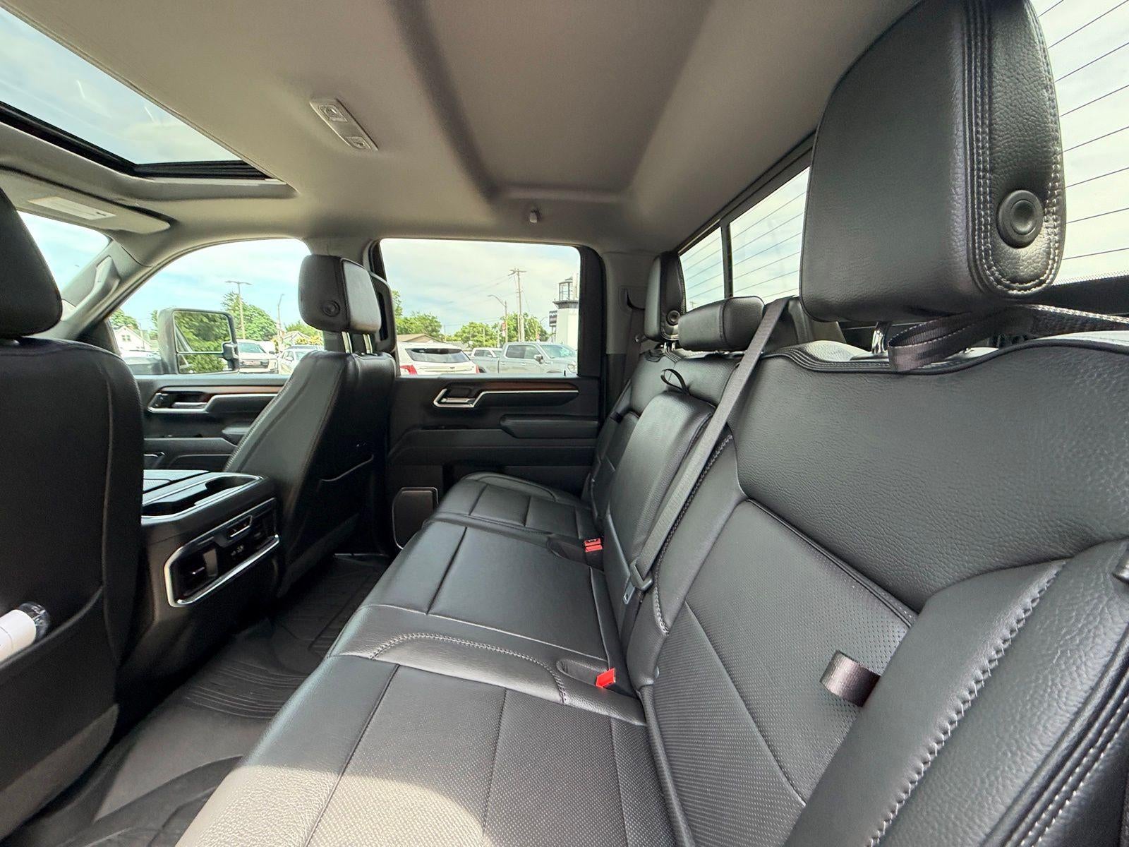 2025 GMC Sierra 3500 HD Denali