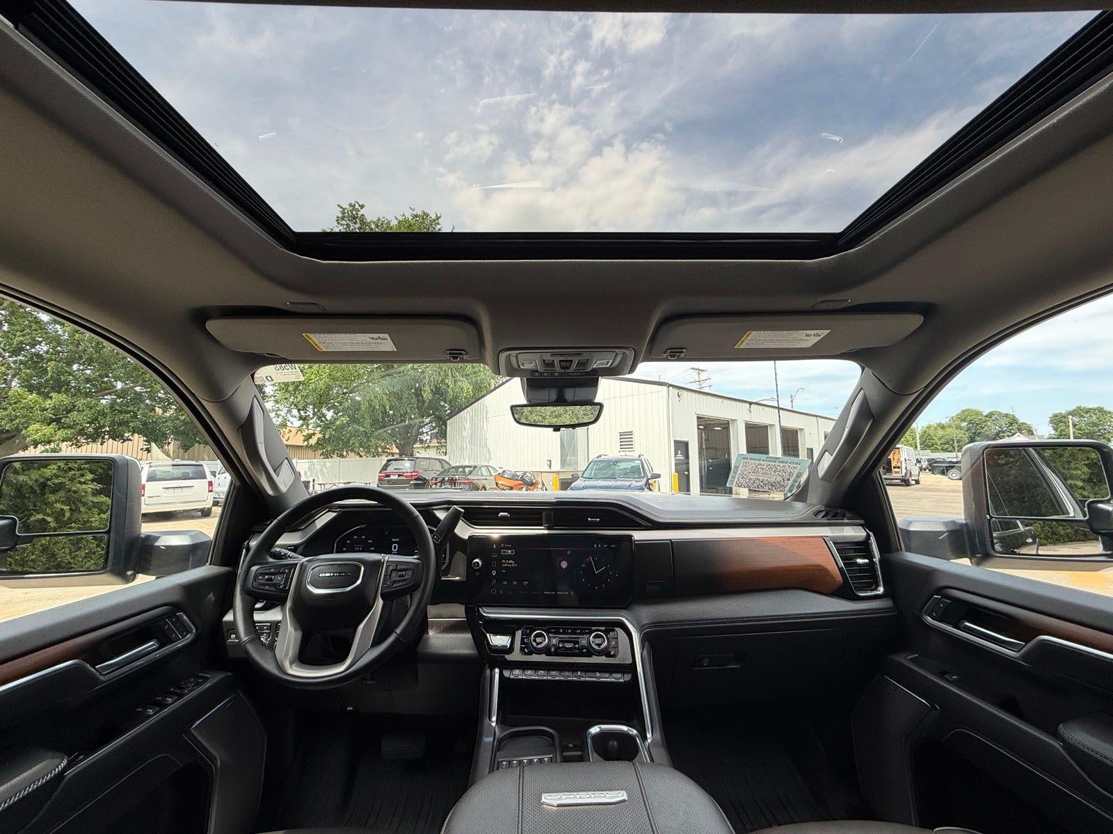 2025 GMC Sierra 3500 HD Denali