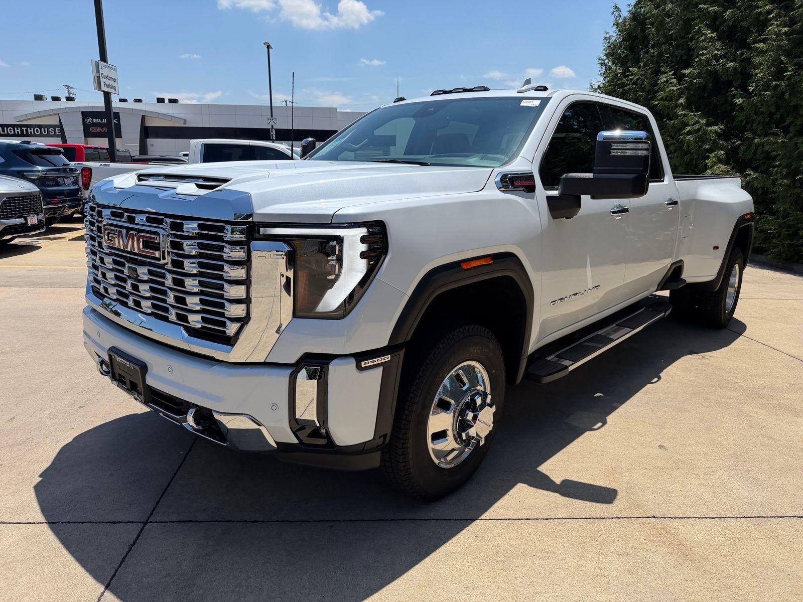 2026 GMC Sierra 3500 HD Denali