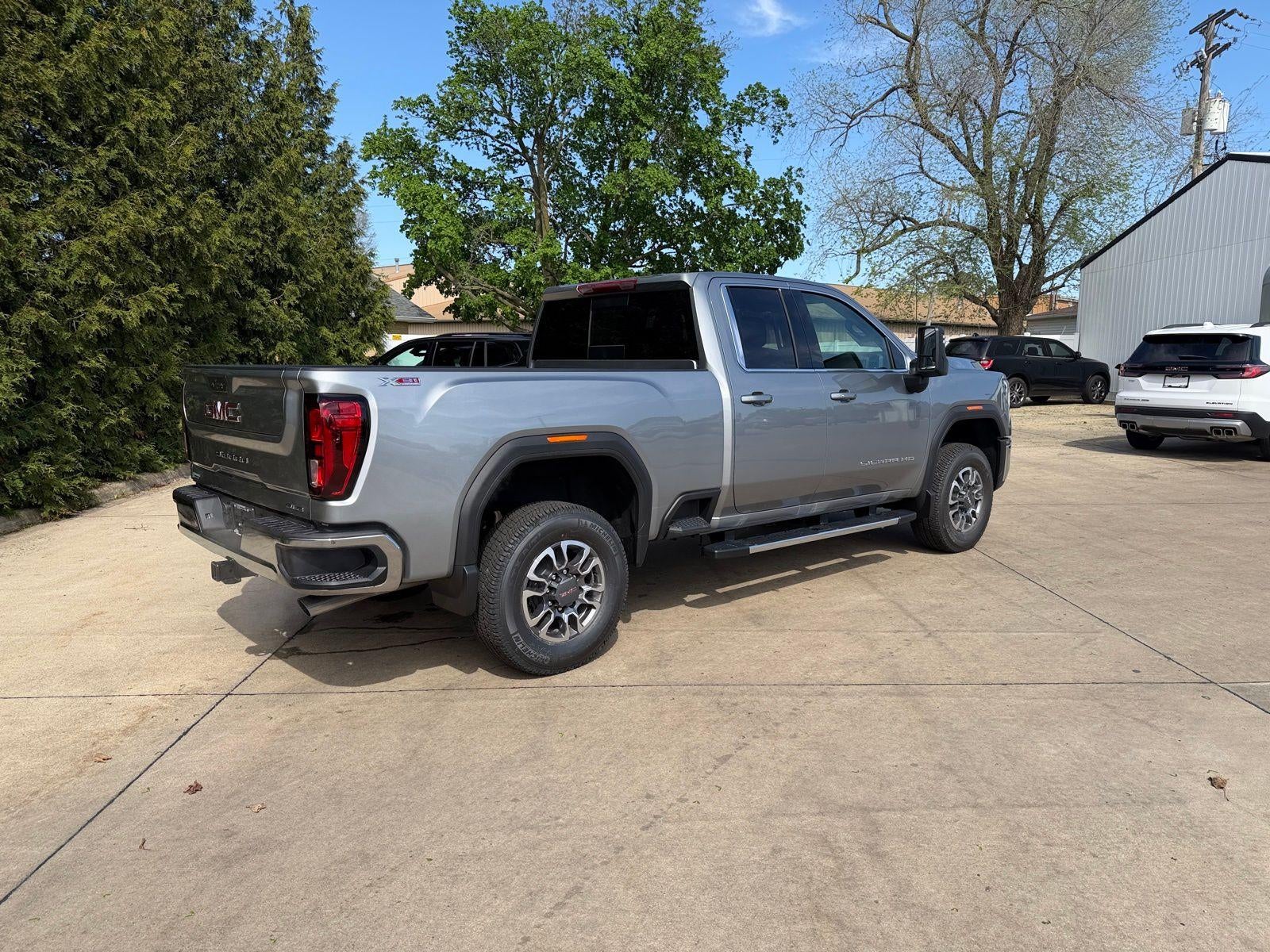 2026 GMC Sierra 2500 HD SLE