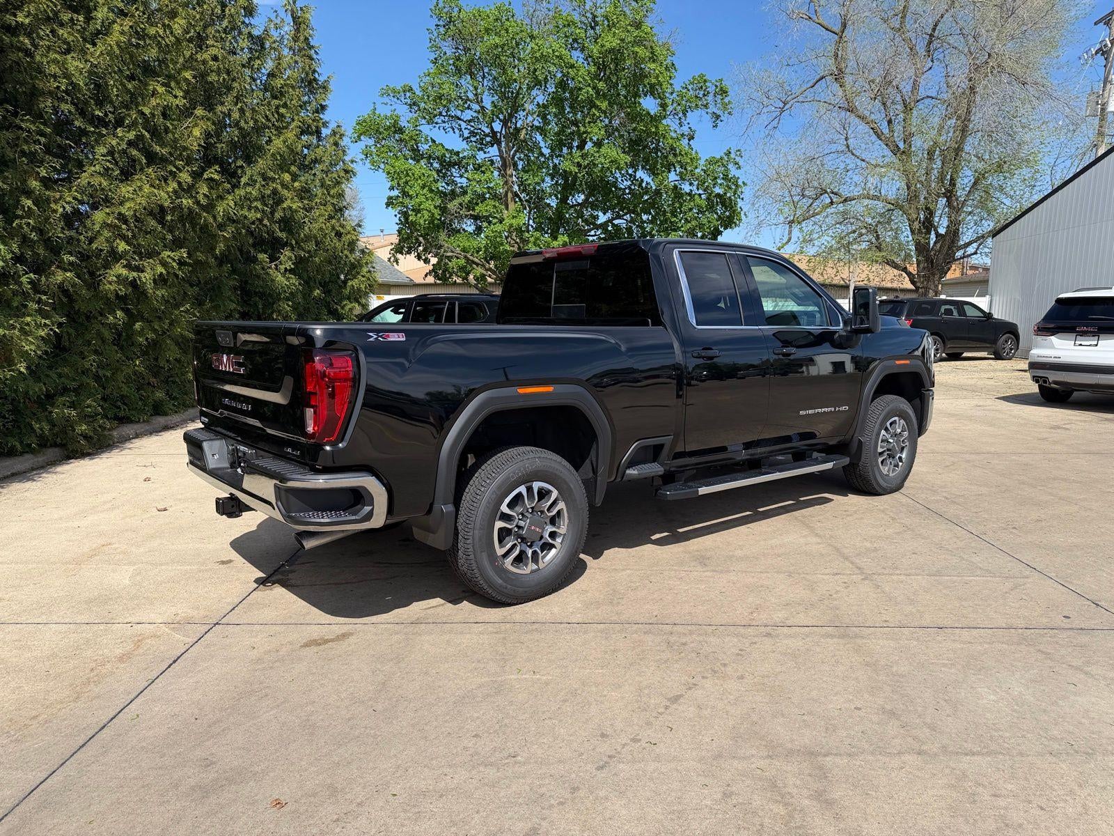 2026 GMC Sierra 2500 HD SLE