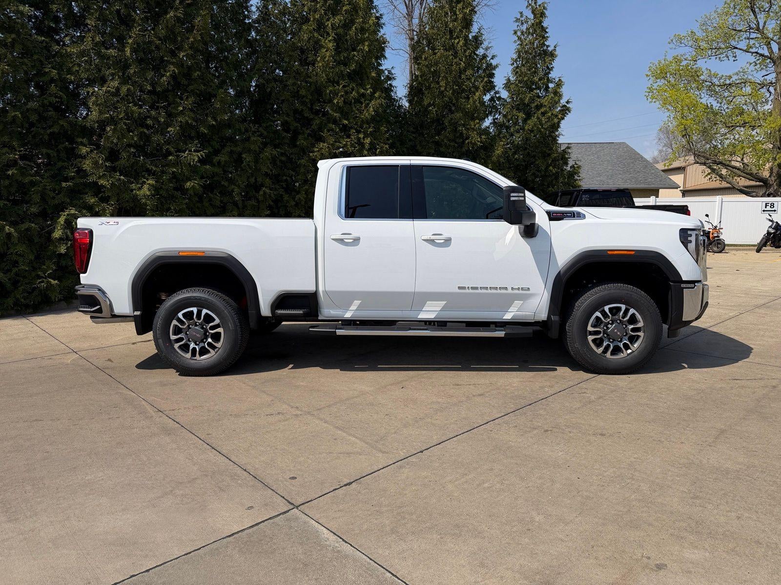 2026 GMC Sierra 2500 HD SLE