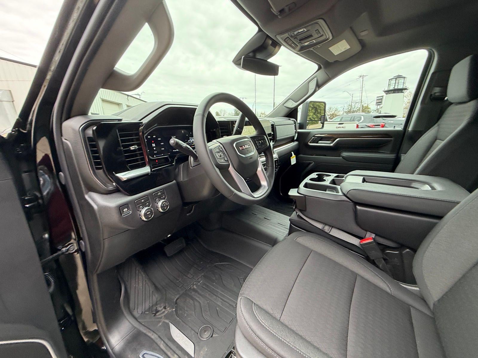 2026 GMC Sierra 2500 HD SLE