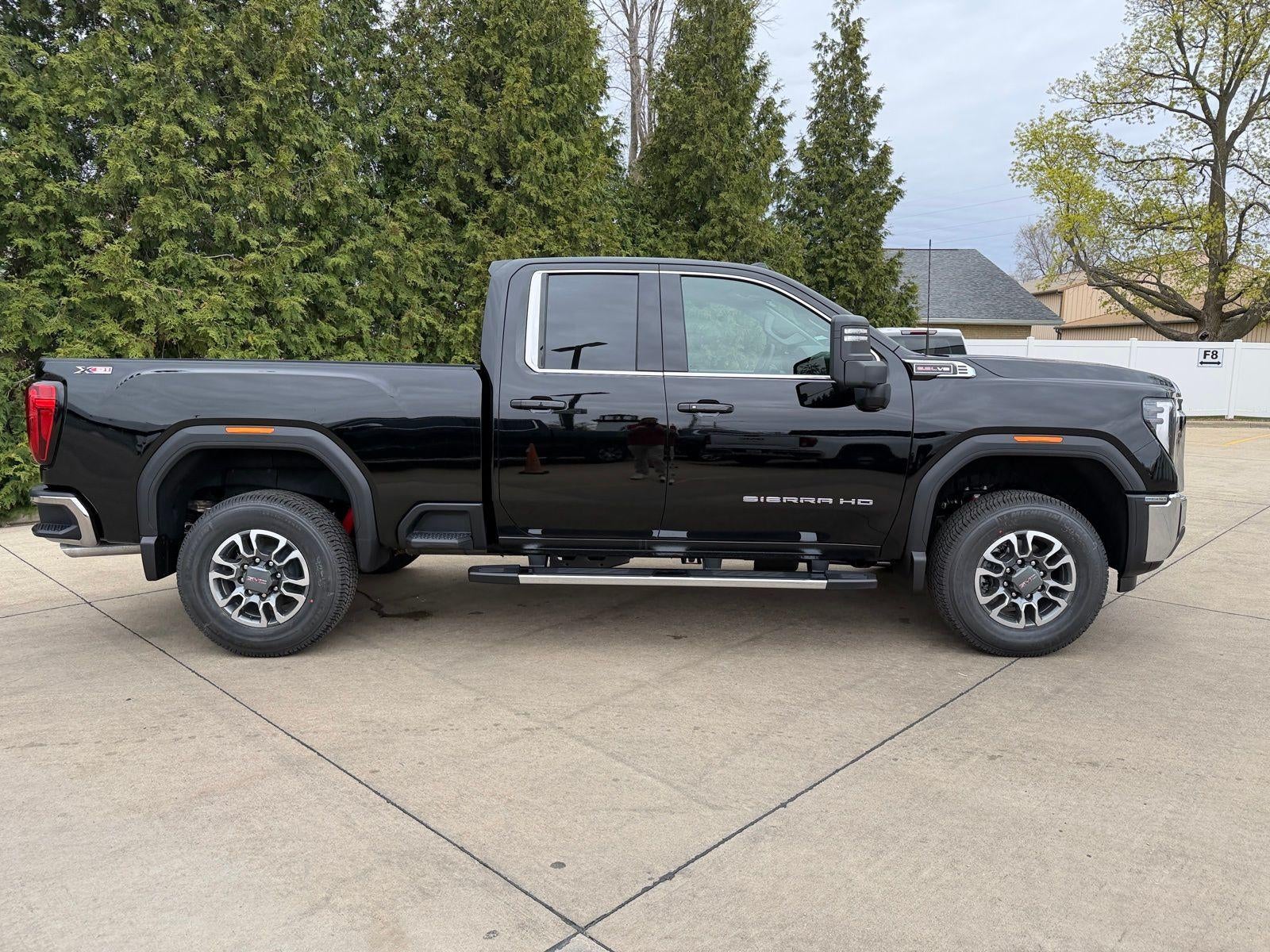 2026 GMC Sierra 2500 HD SLE