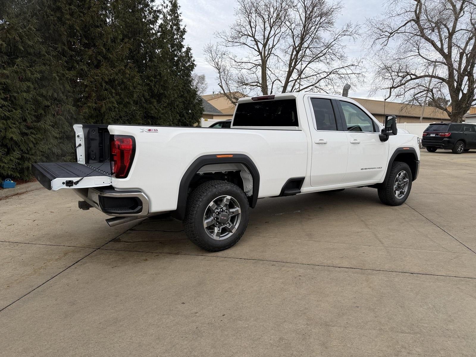 2026 GMC Sierra 3500 HD SLE