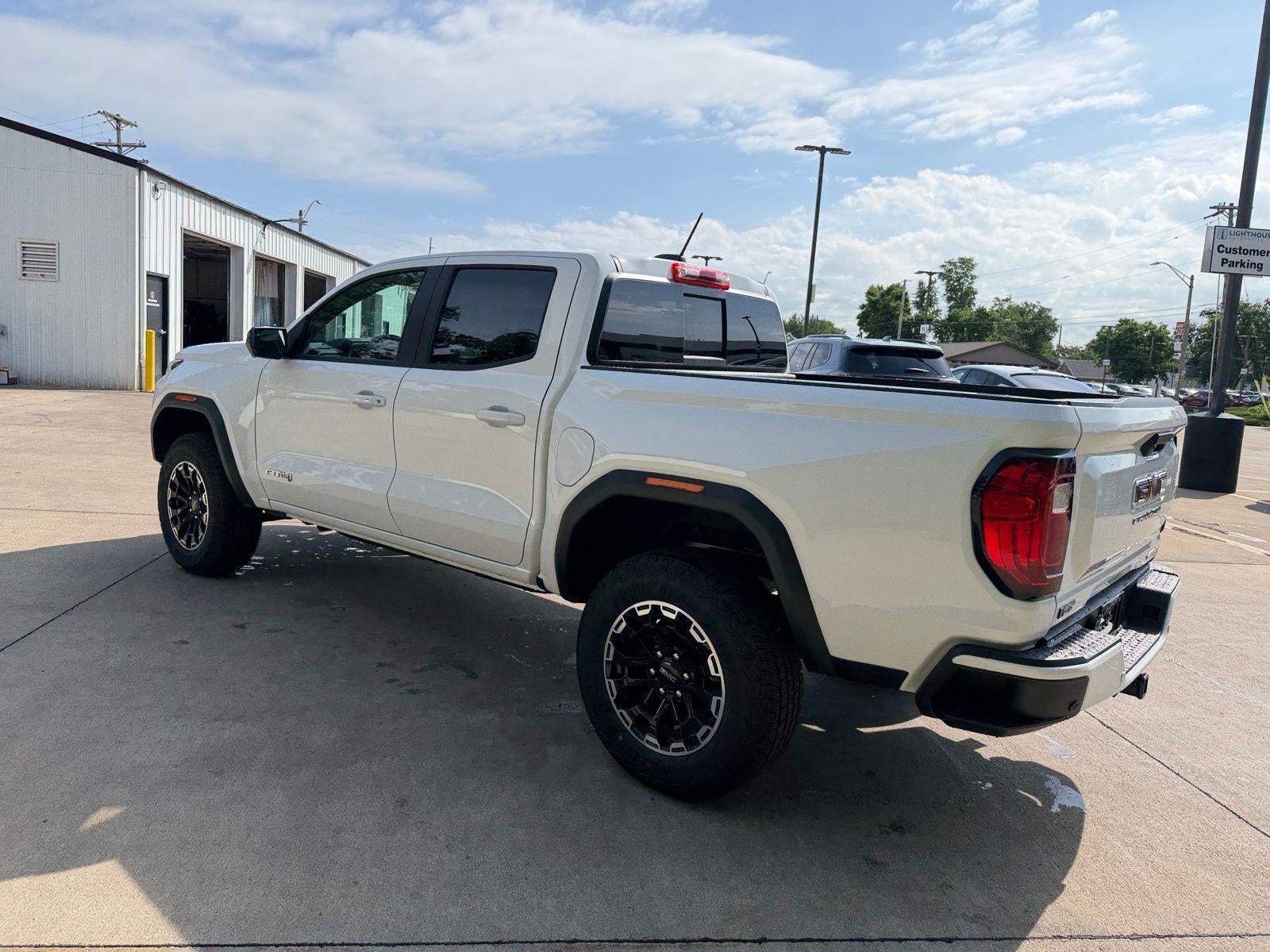 2026 GMC Canyon 4WD AT4