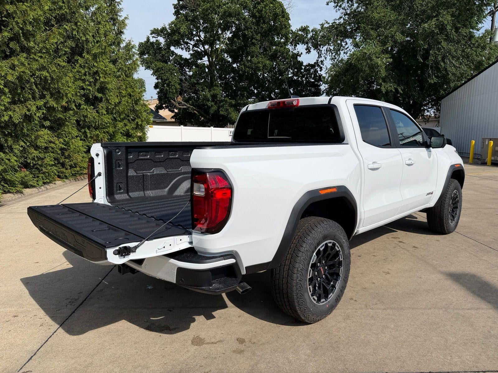 2026 GMC Canyon 4WD AT4