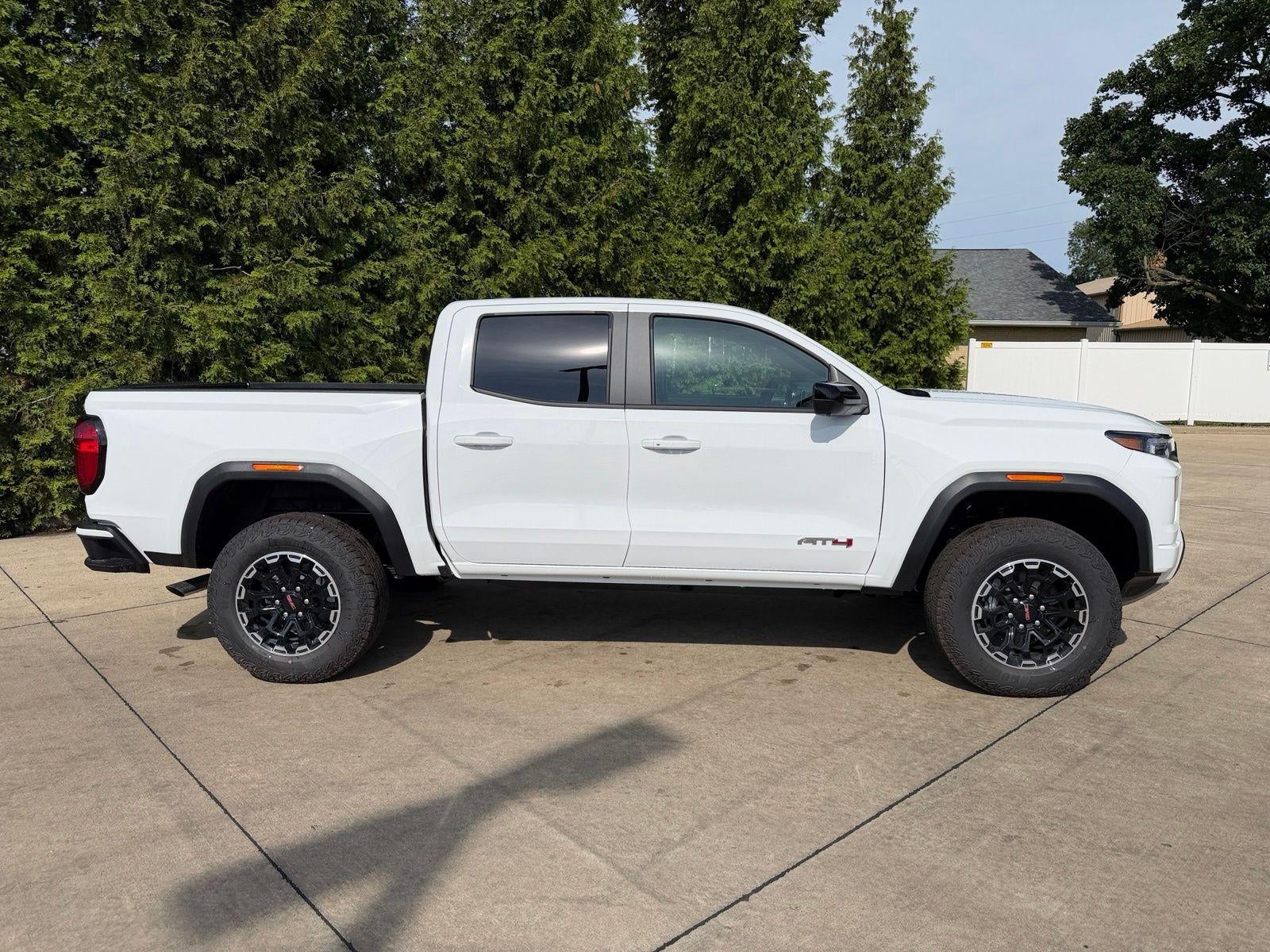 2026 GMC Canyon 4WD AT4
