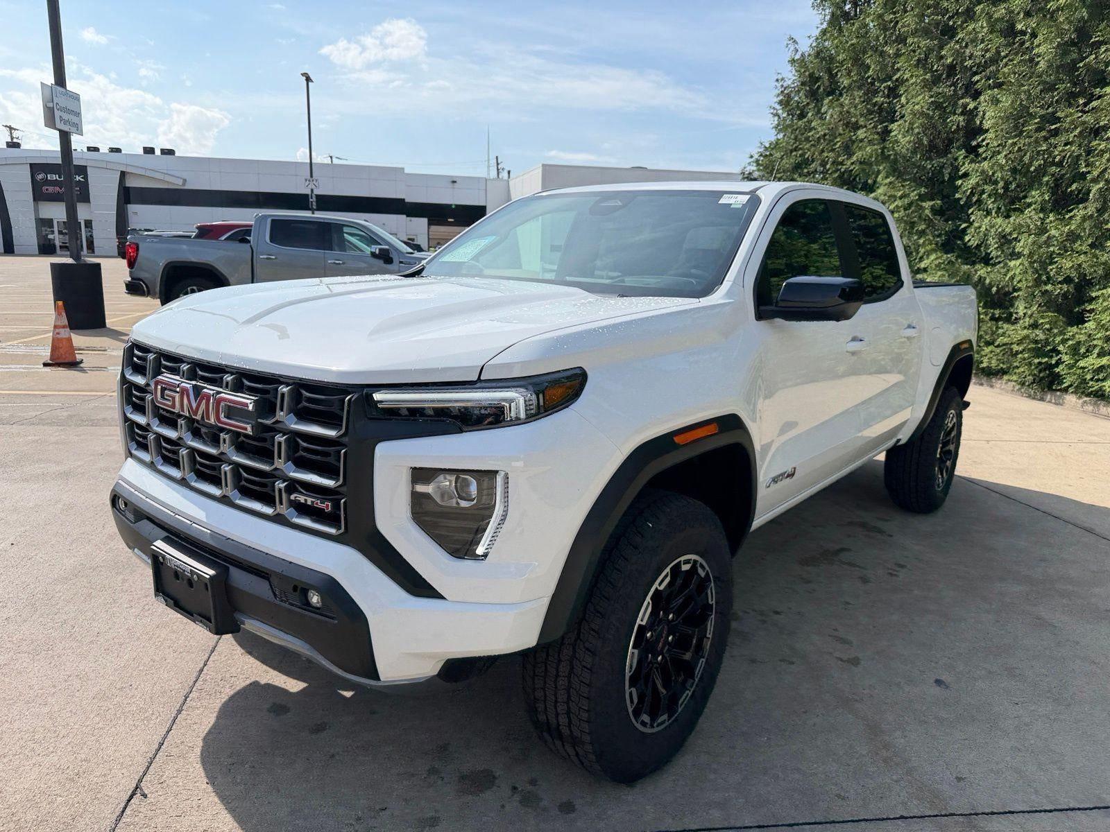 2026 GMC Canyon 4WD AT4