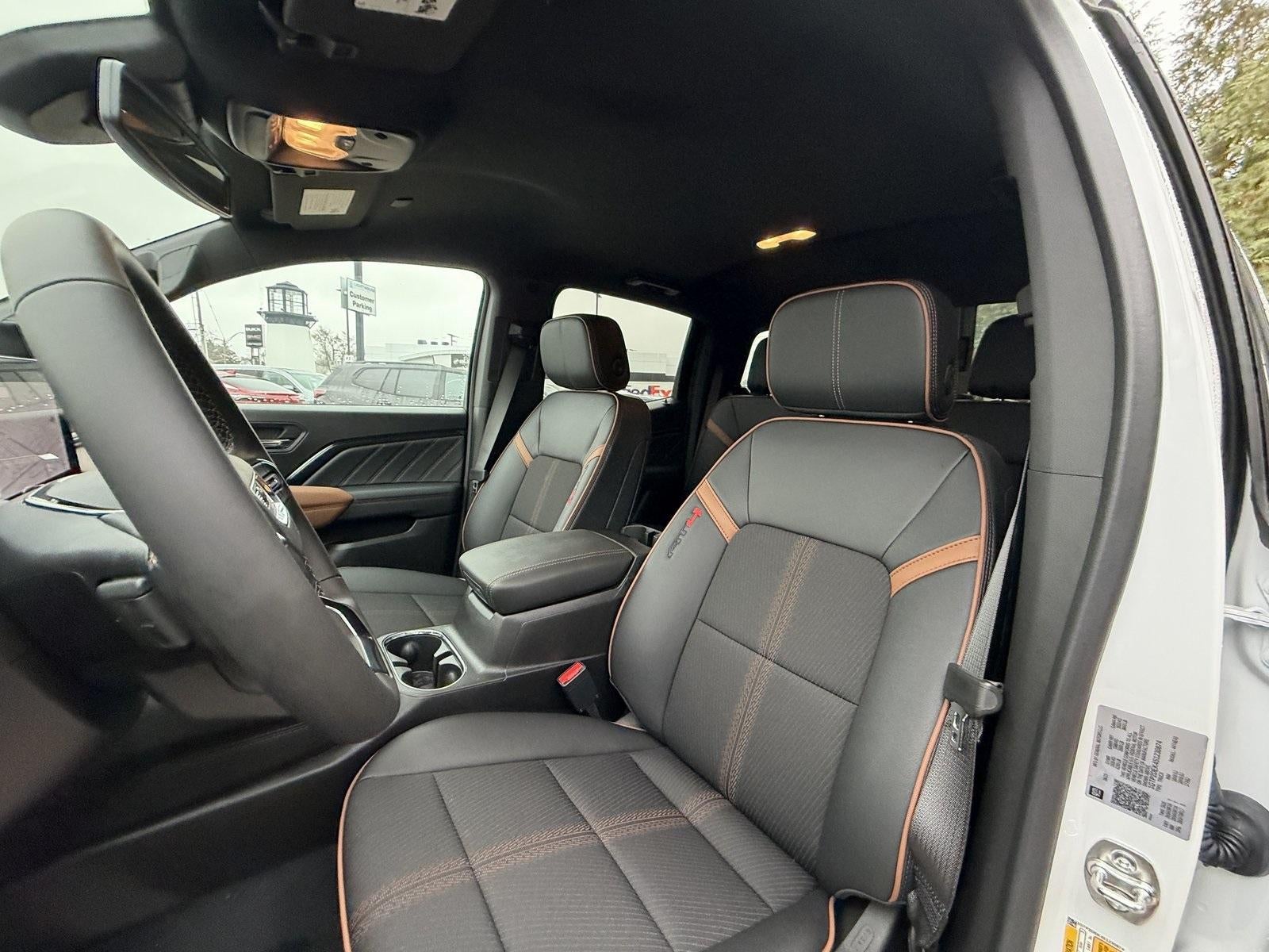 2025 GMC Canyon 4WD AT4