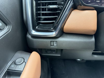 2025 GMC Canyon 4WD AT4