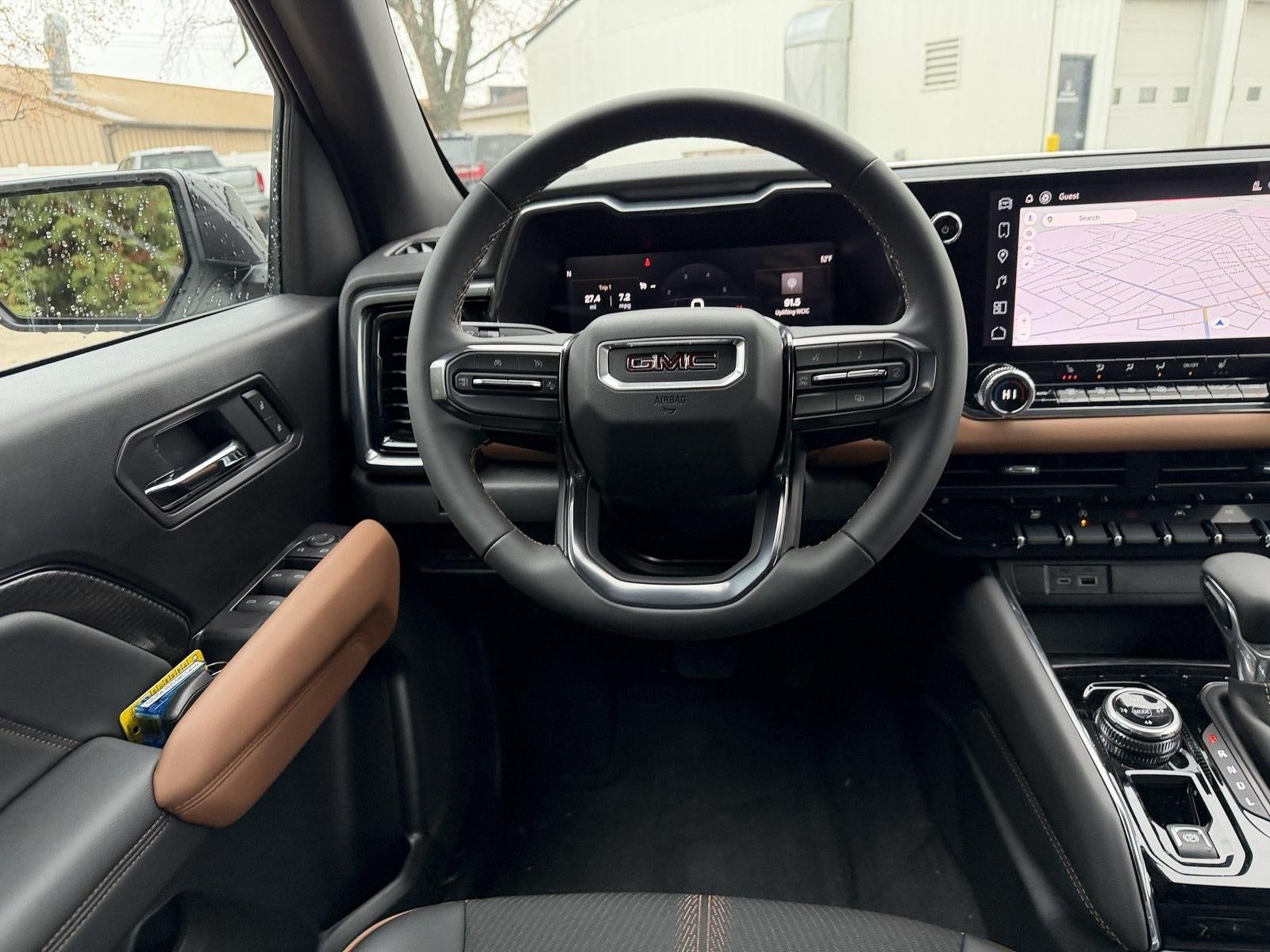 2025 GMC Canyon 4WD AT4