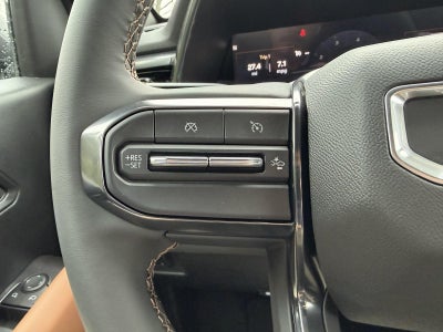 2025 GMC Canyon 4WD AT4