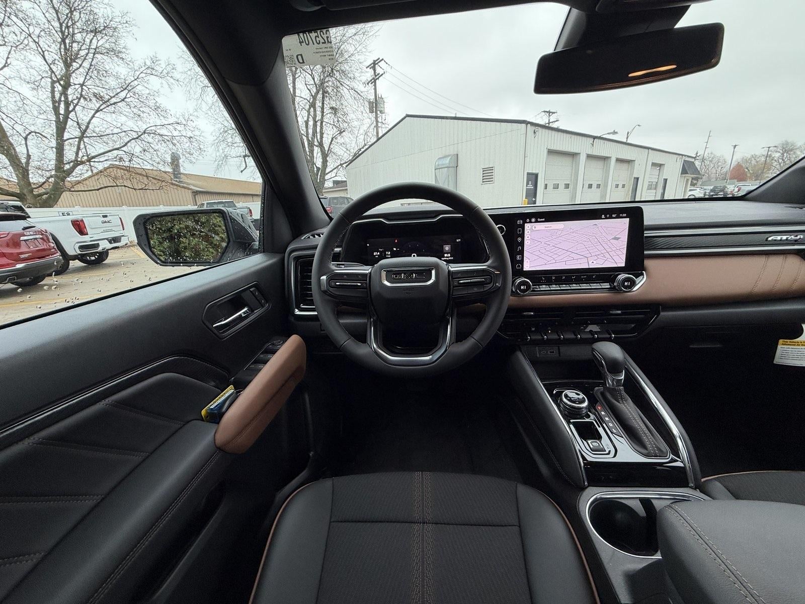 2025 GMC Canyon 4WD AT4