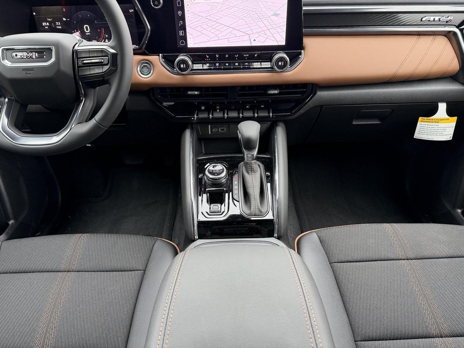 2025 GMC Canyon 4WD AT4