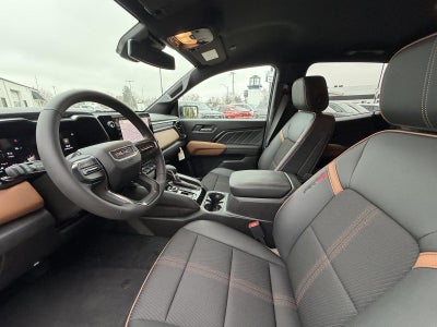 2025 GMC Canyon 4WD AT4