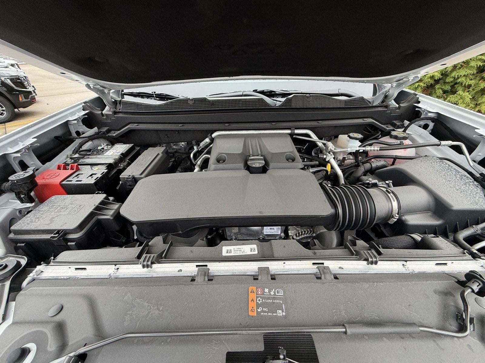 2025 GMC Canyon 4WD AT4