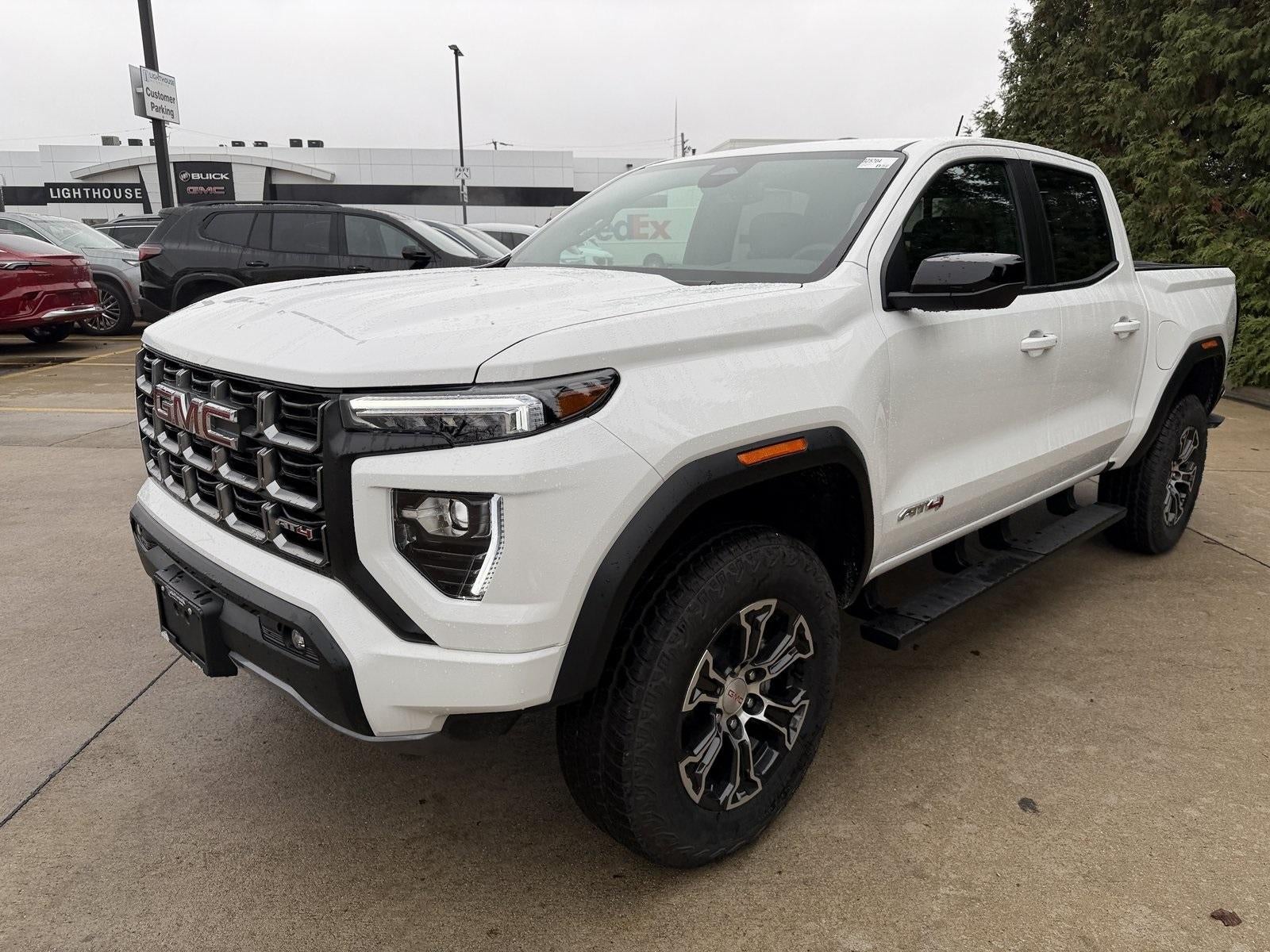 2025 GMC Canyon 4WD AT4