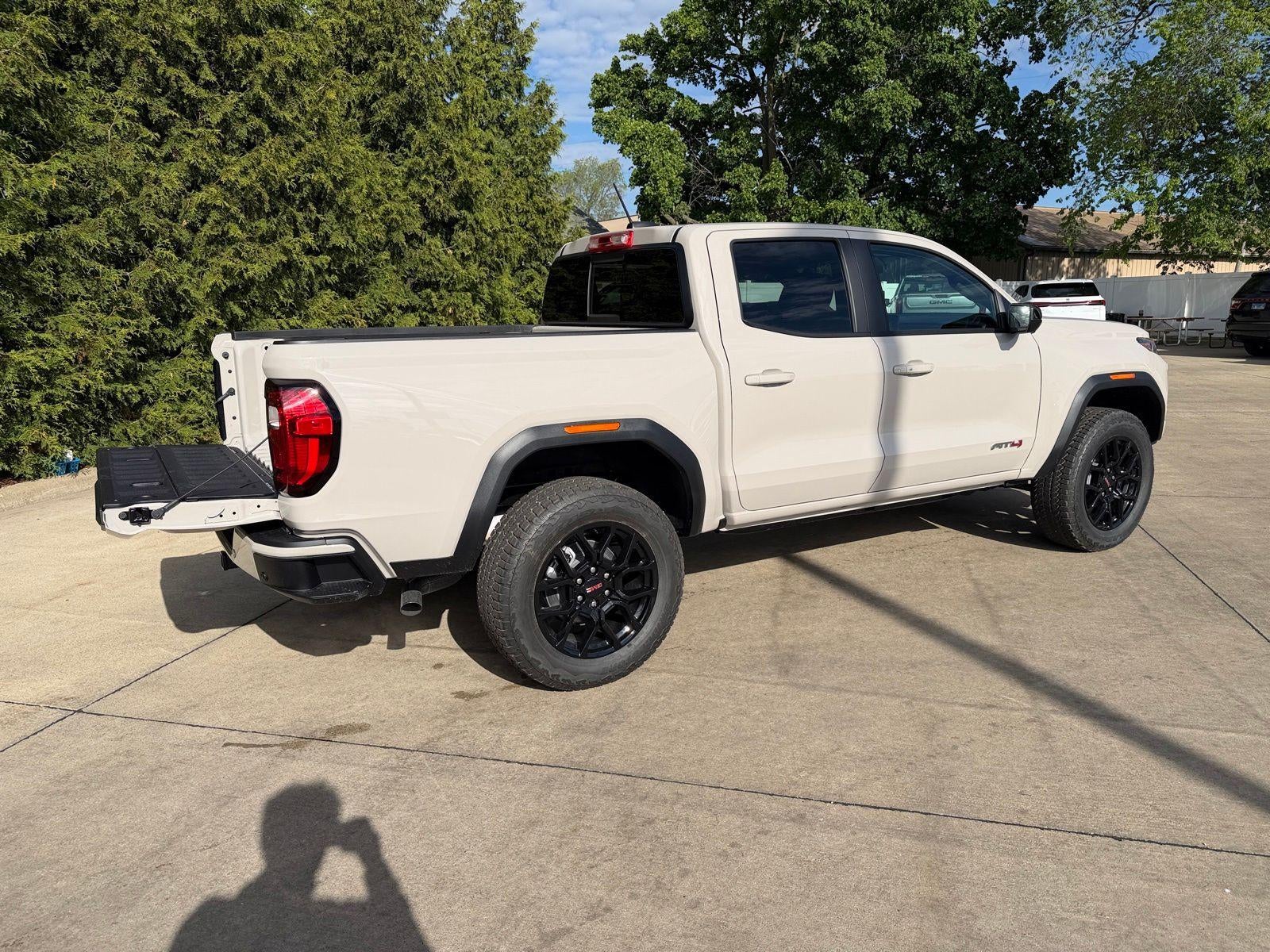 2026 GMC Canyon Base