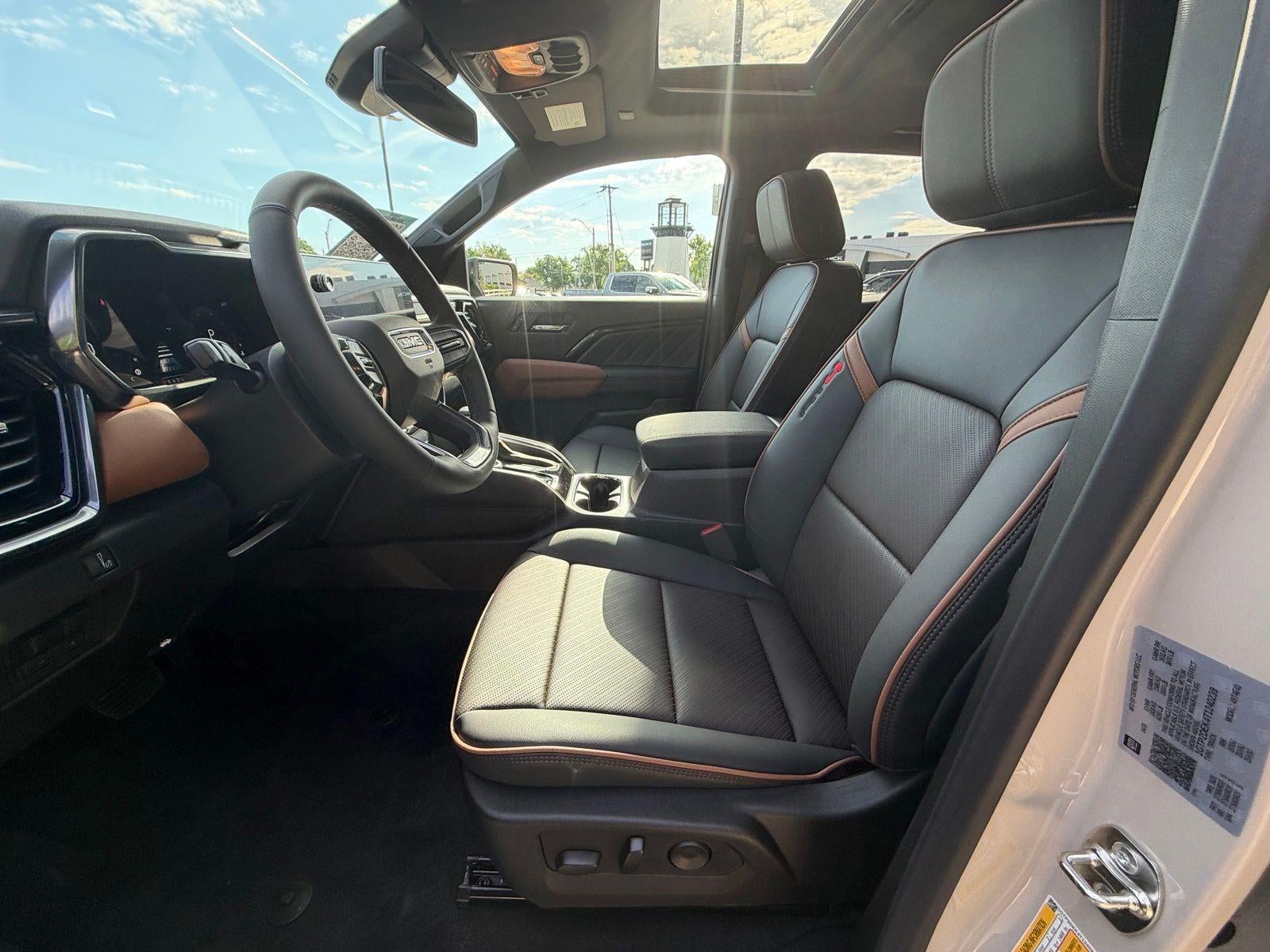 2026 GMC Canyon Base