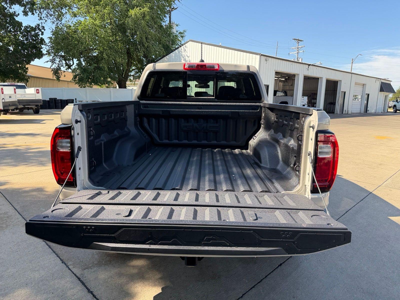 2026 GMC Canyon 4WD AT4