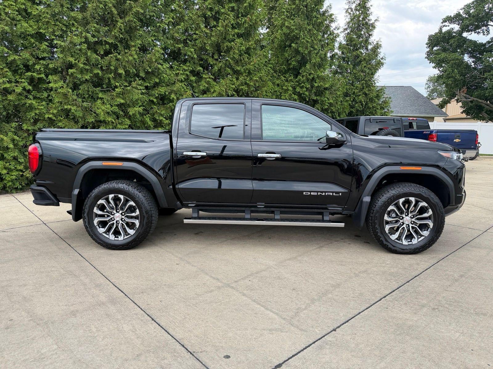 2025 GMC Canyon Denali