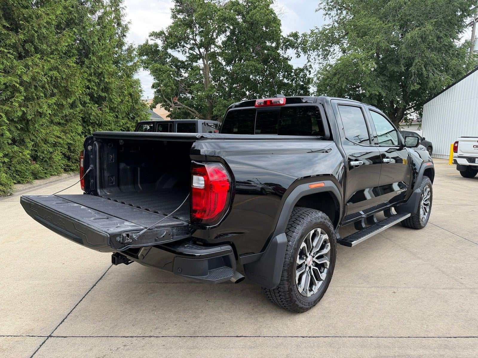 2025 GMC Canyon Denali