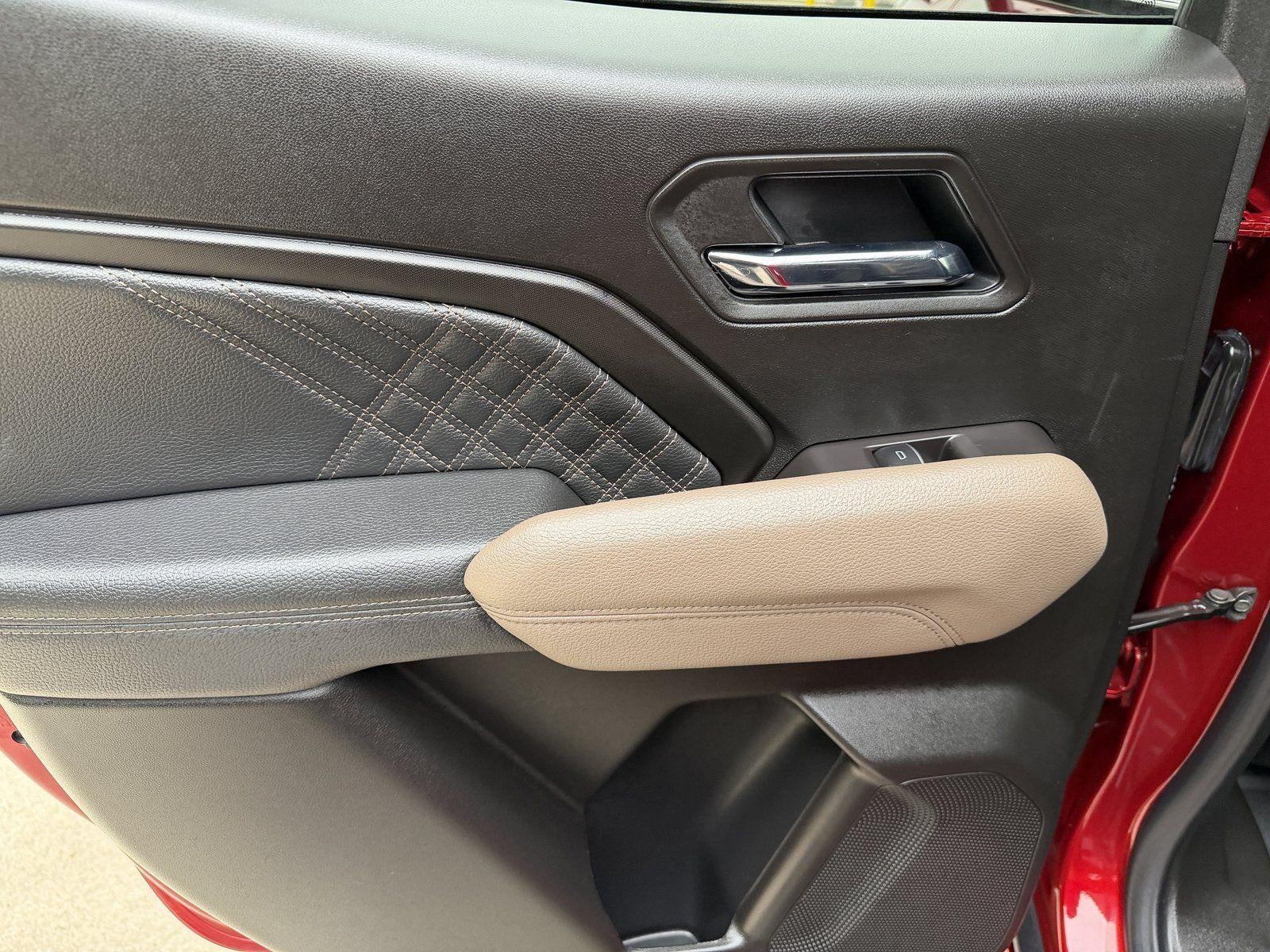 2025 GMC Canyon Denali