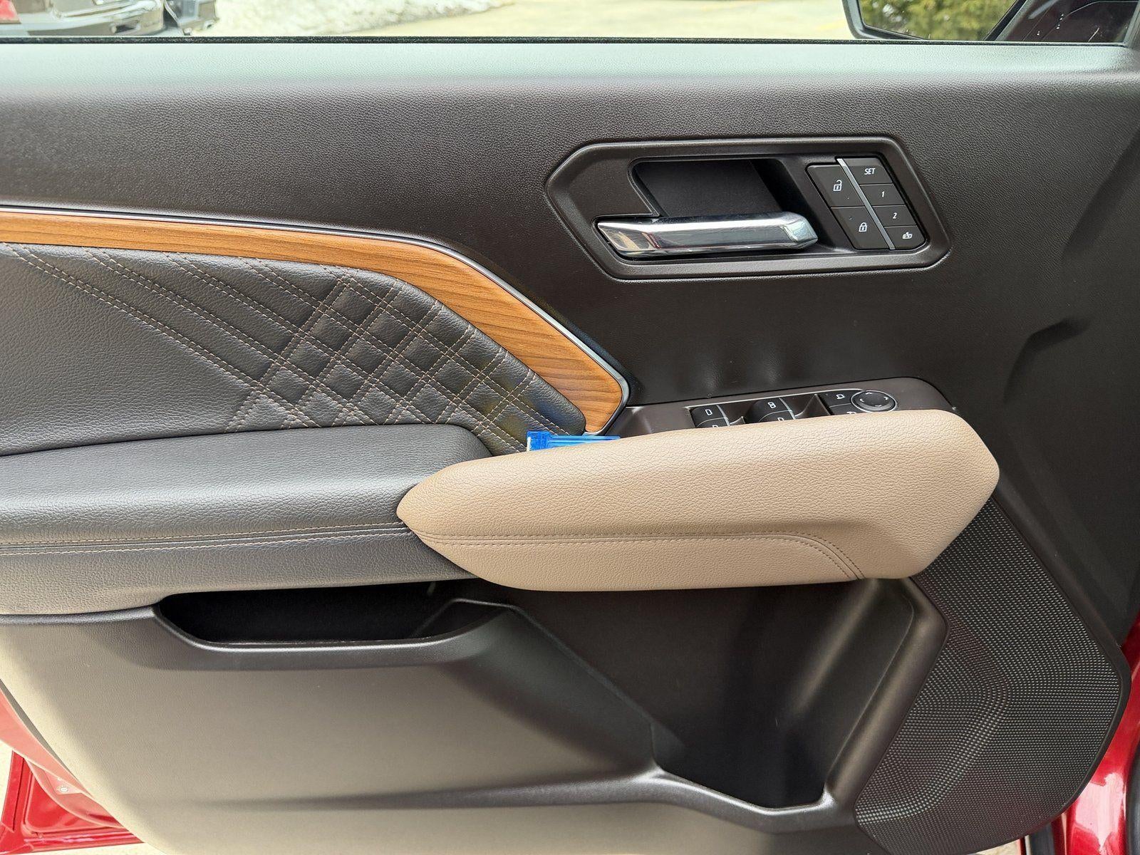 2025 GMC Canyon Denali