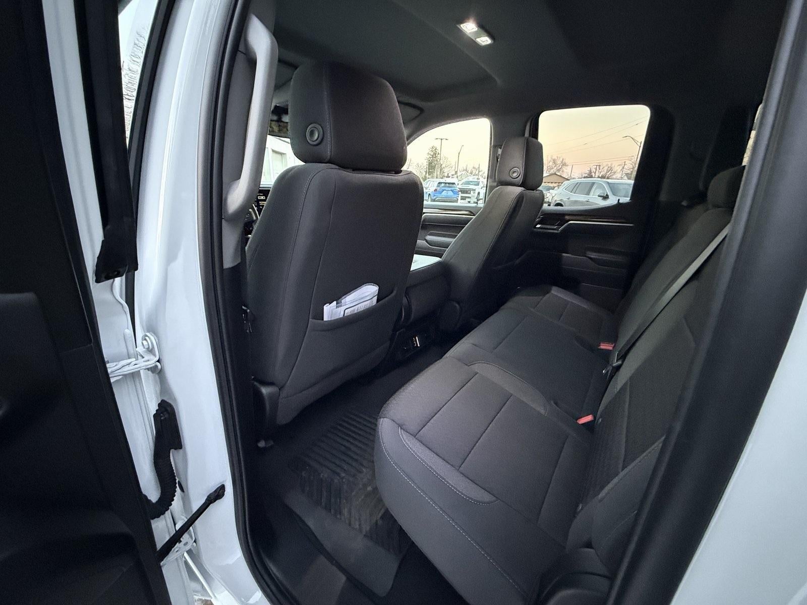 2025 GMC Sierra 1500 Elevation