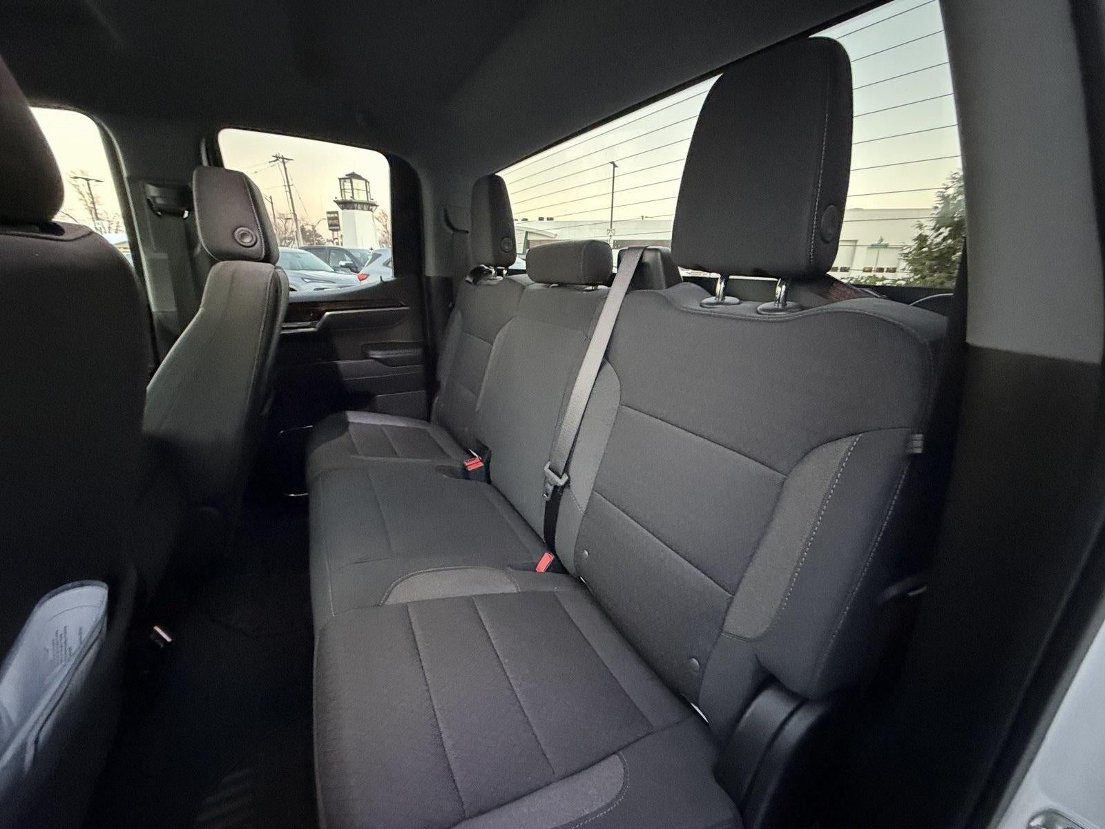 2025 GMC Sierra 1500 Elevation