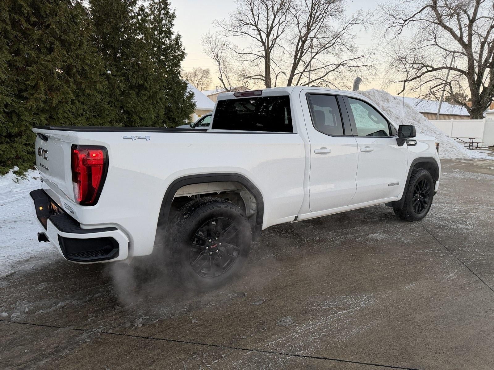 2025 GMC Sierra 1500 Elevation