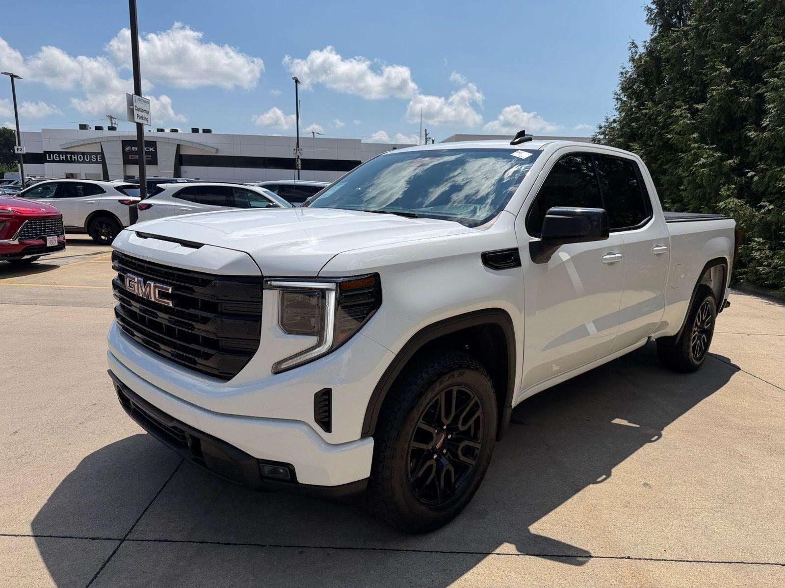 2024 GMC Sierra 1500 Elevation