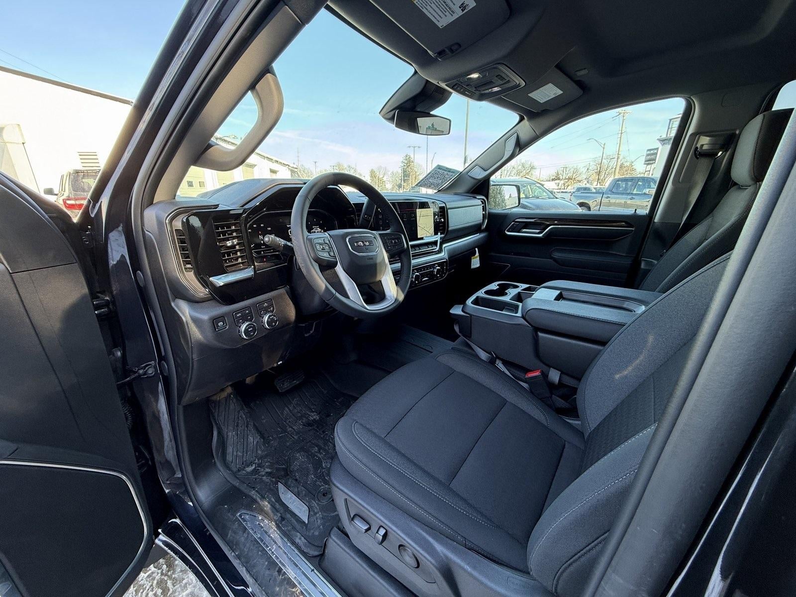 2025 GMC Sierra 1500 SLE