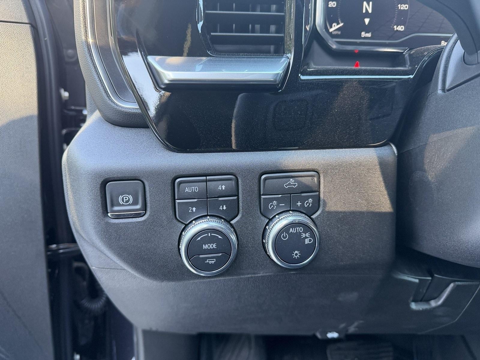 2025 GMC Sierra 1500 SLE