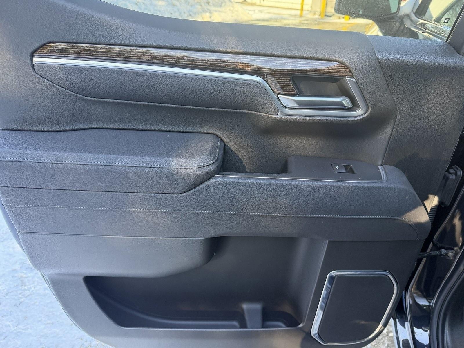 2025 GMC Sierra 1500 SLE