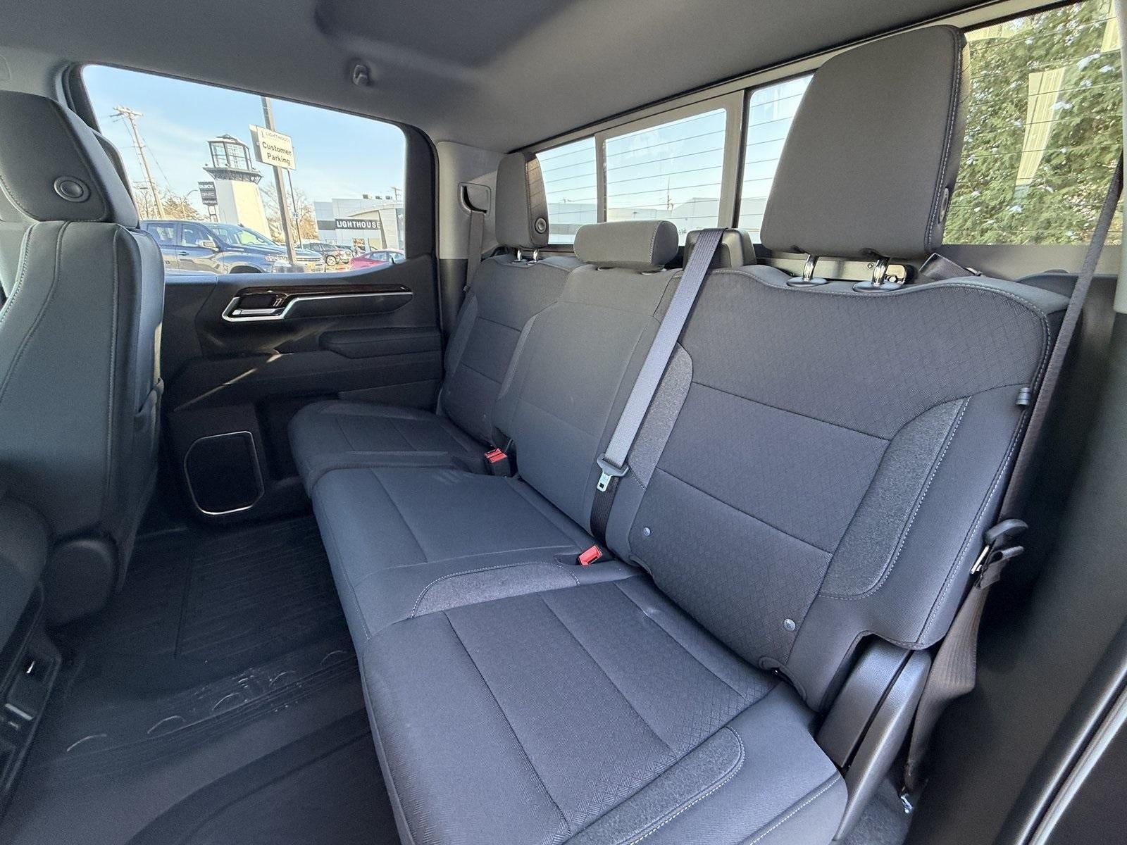 2025 GMC Sierra 1500 SLE