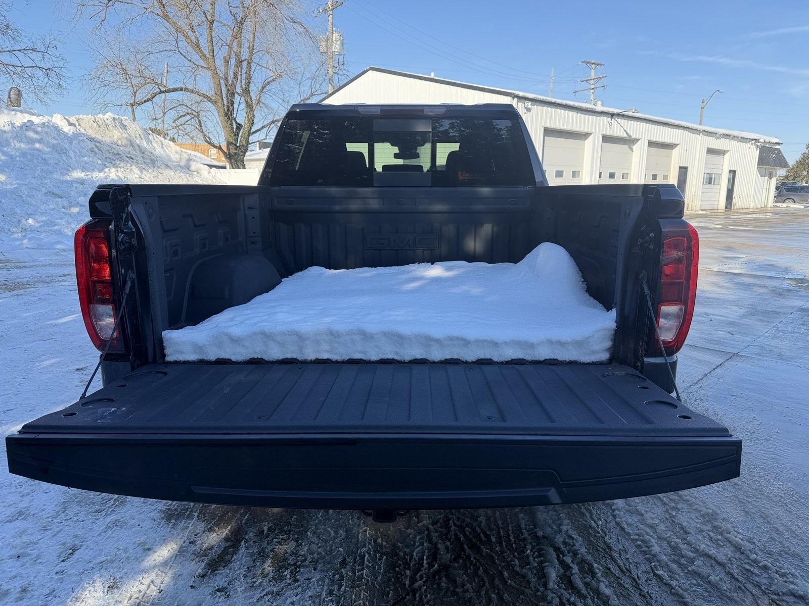 2025 GMC Sierra 1500 SLE