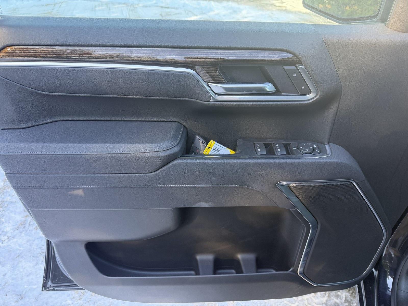 2025 GMC Sierra 1500 SLE