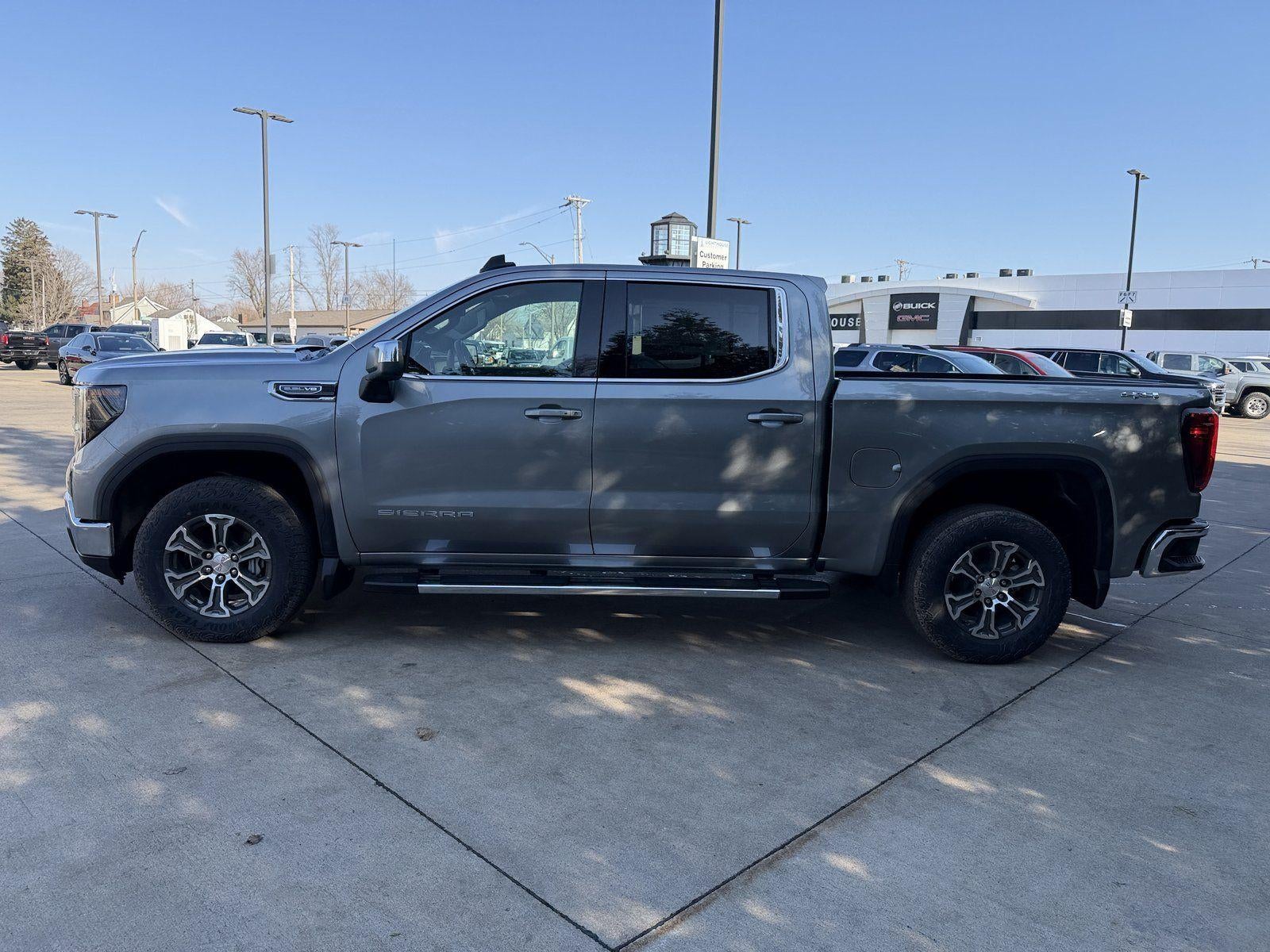 2026 GMC Sierra 1500 SLE