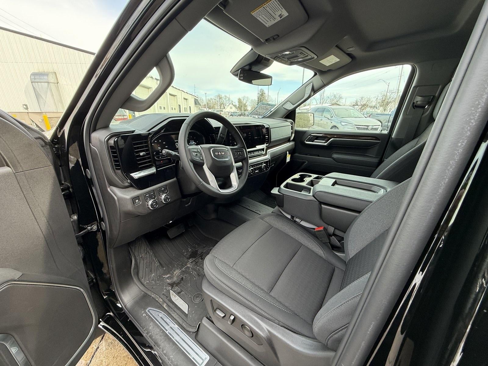 2025 GMC Sierra 1500 SLE